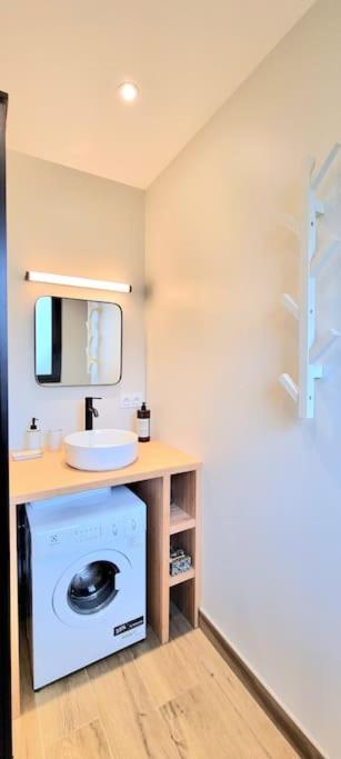 Appartamento Chic & Garden - Parking - Wifi - Tv Tolosa